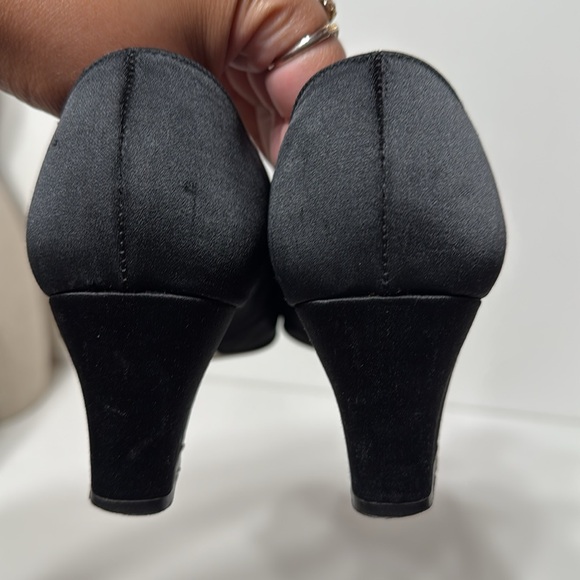 Vintage Rare Del Arte Shoes Satin Ballet Style Heels - Picture 11 of 17